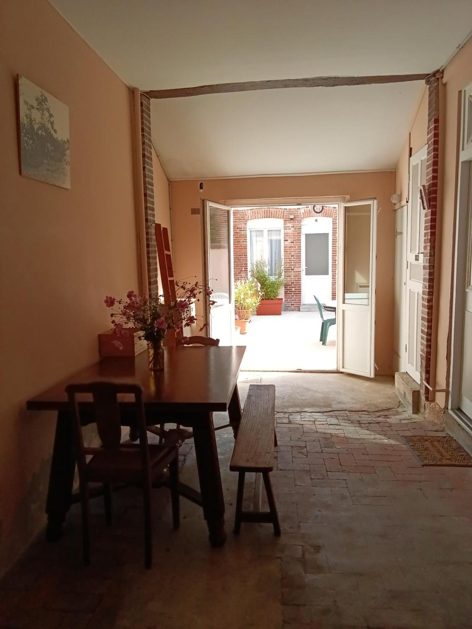 Appartement Au Coeur Du Patrimoine Sezannais Sézanne Extérieur photo